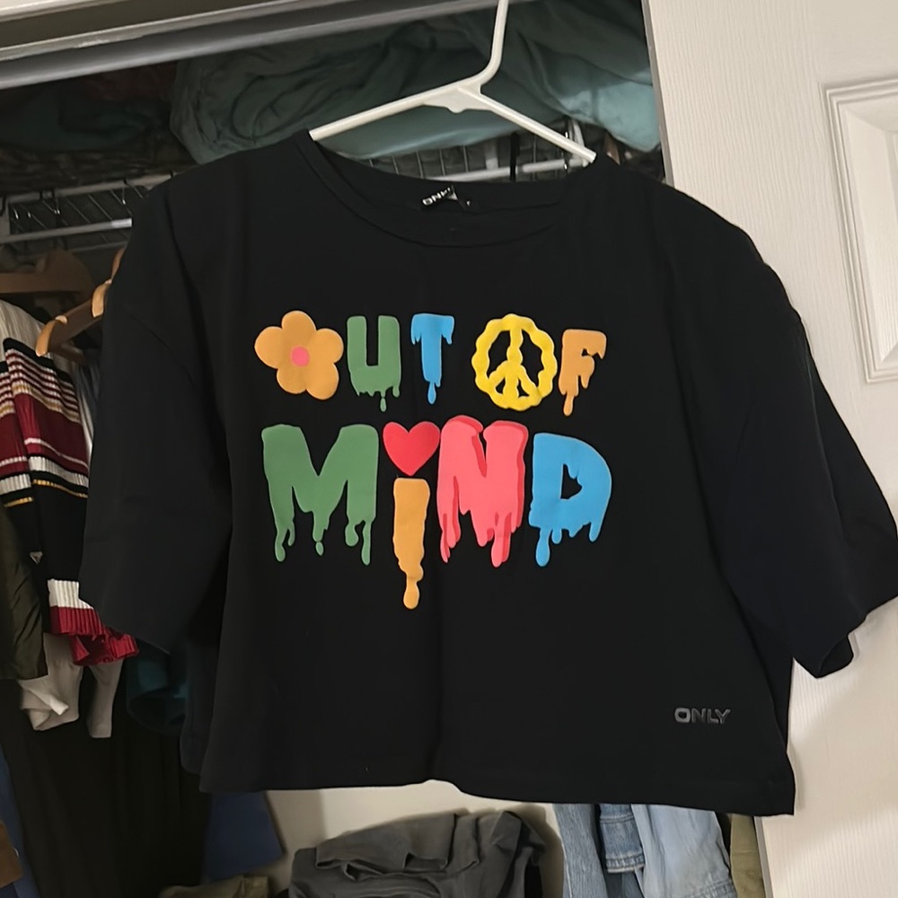 Only Black Short Sleeve Graphic Tee